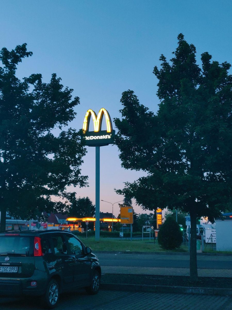 Trump Serves Fries at Pennsylvania McDonald’s in Attempt to “Fry” His Opposing Candidate